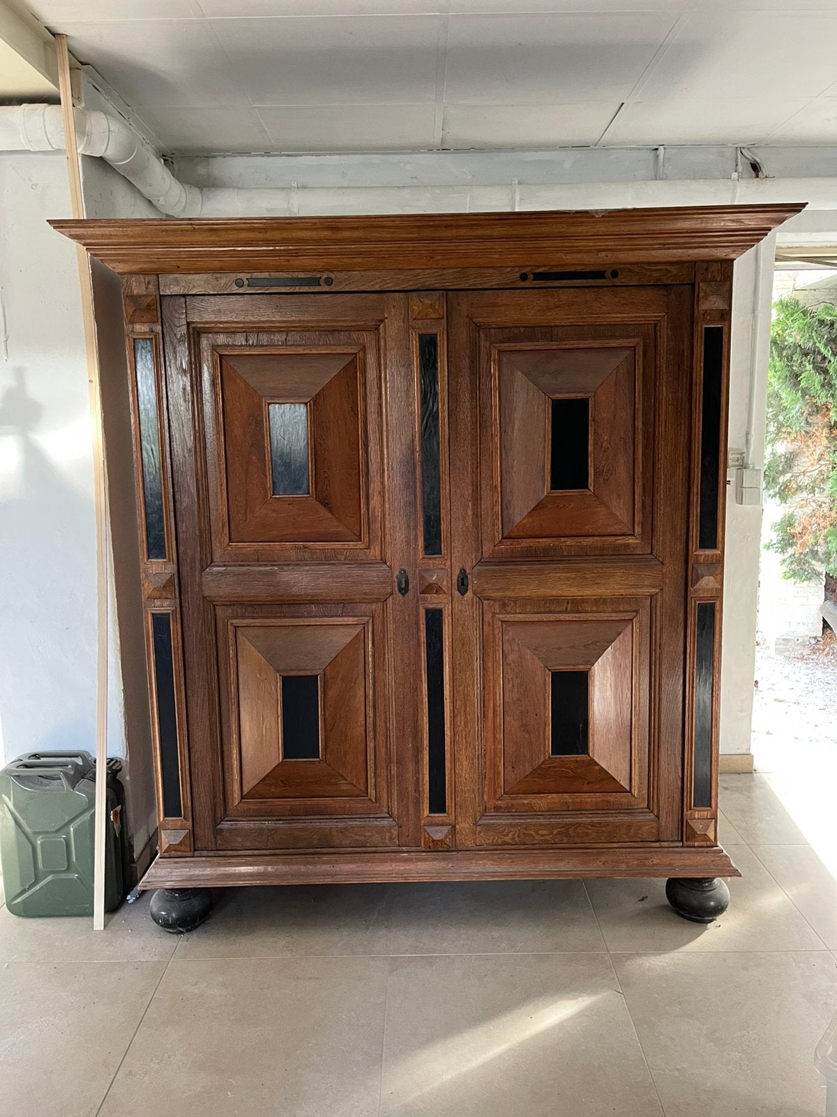 Antieke houten kussenkast, barok, Ophalen