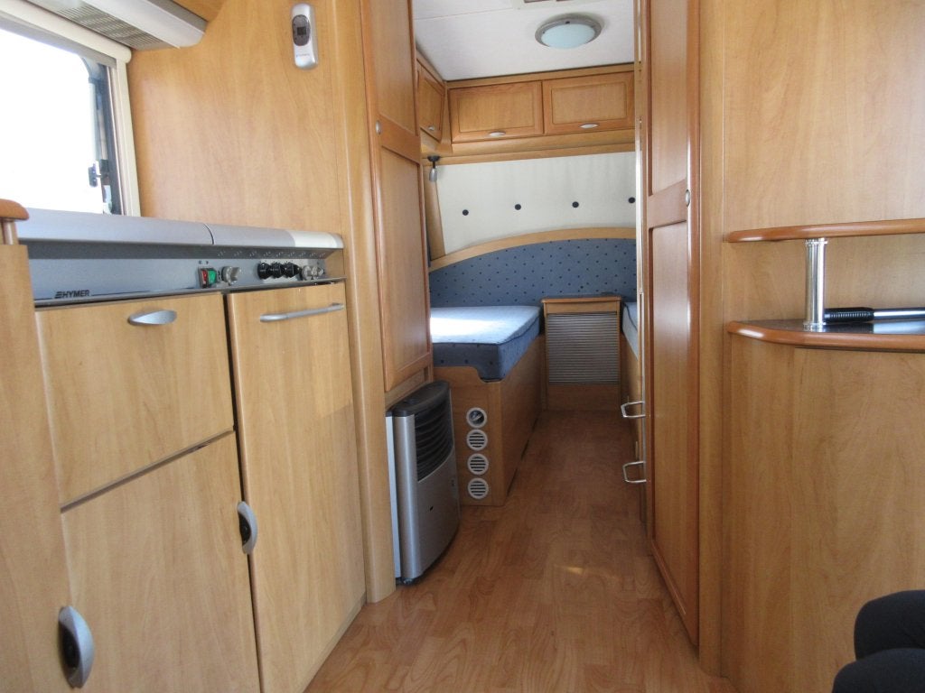 Eriba Nova 532 MET AIRCO EN MOVER, Rondzit, Overige typen, Eriba, Tot en met 4