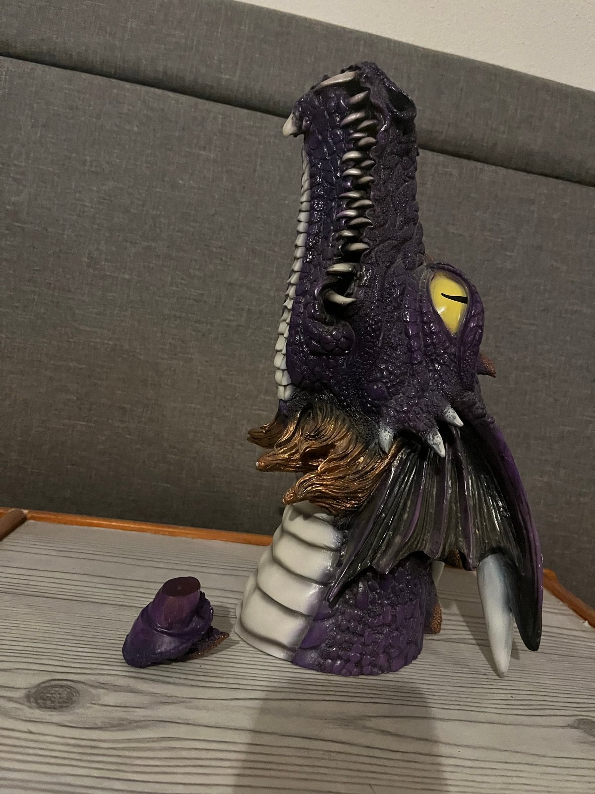 Bijzondere wierookhouder in de vorm van een drakenkop, Verzamelen, Ophalen, Gebruikt, Fantasy