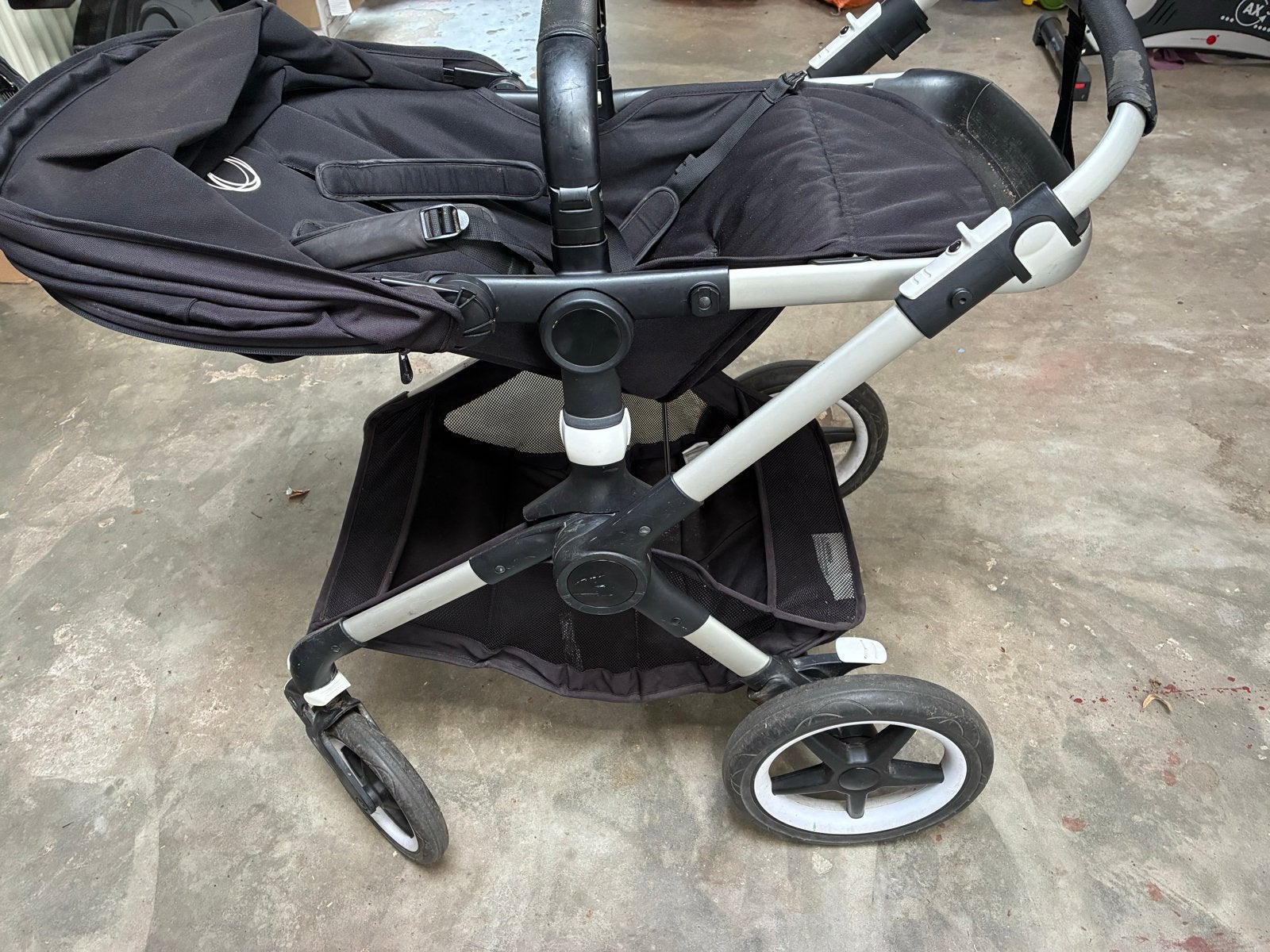 Bugaboo Fox 2 Combiwagen met wieg en zitje, Ophalen, Gebruikt, Bugaboo, Combiwagen