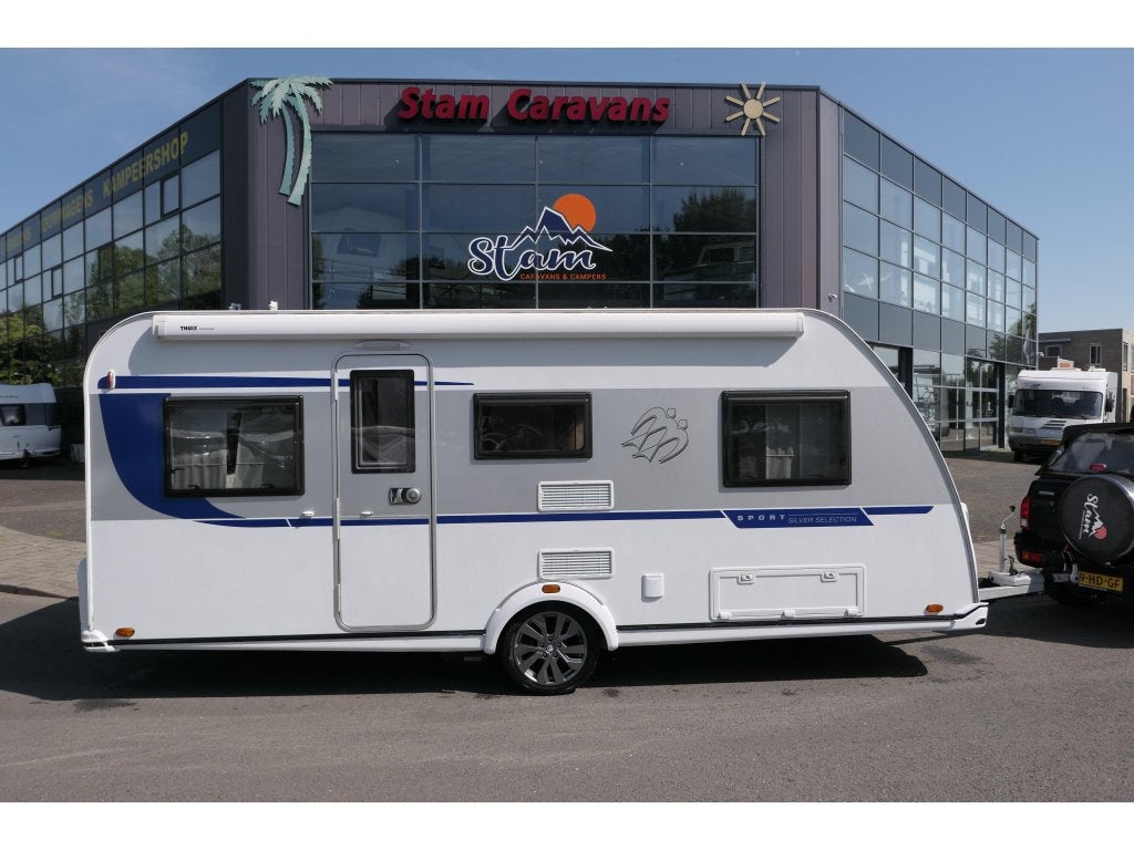 Knaus Sport Silver Selection 500 EU incl. mover en luifel, Caravans en Kamperen, Caravans, Rondzit, 5 tot 6 meter, Knaus, Overige typen