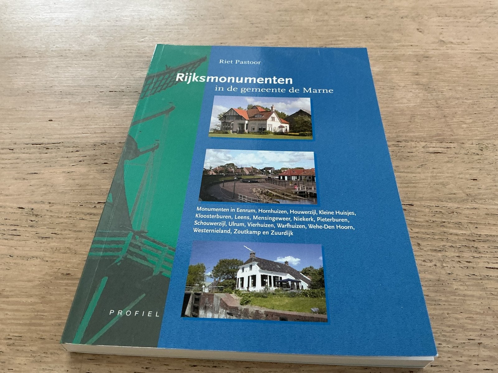 Rijksmonumenten gemeente Marne -Riet Pastoor.Architectuur, Ophalen of Verzenden, 20e eeuw of later, Zo goed als nieuw