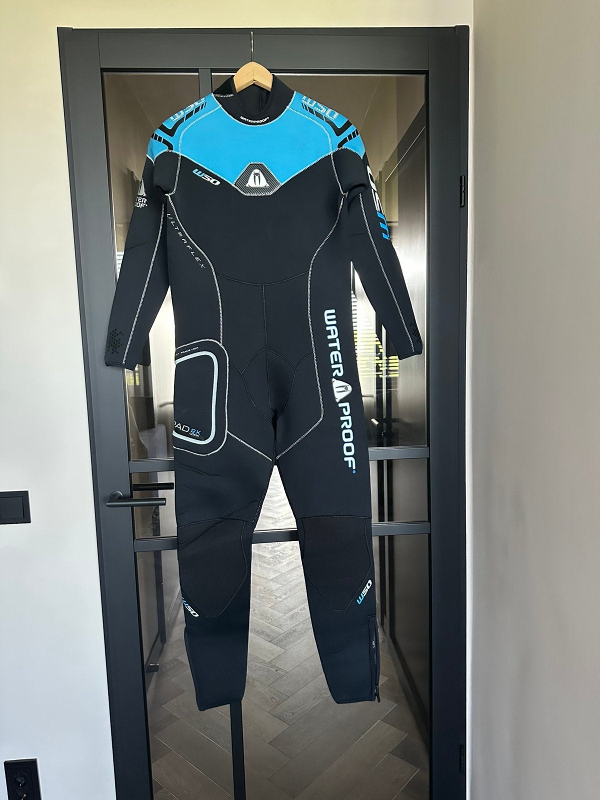 Heren wetsuit 5mm NIEUW!!, Ophalen, Nieuw, Duikpak