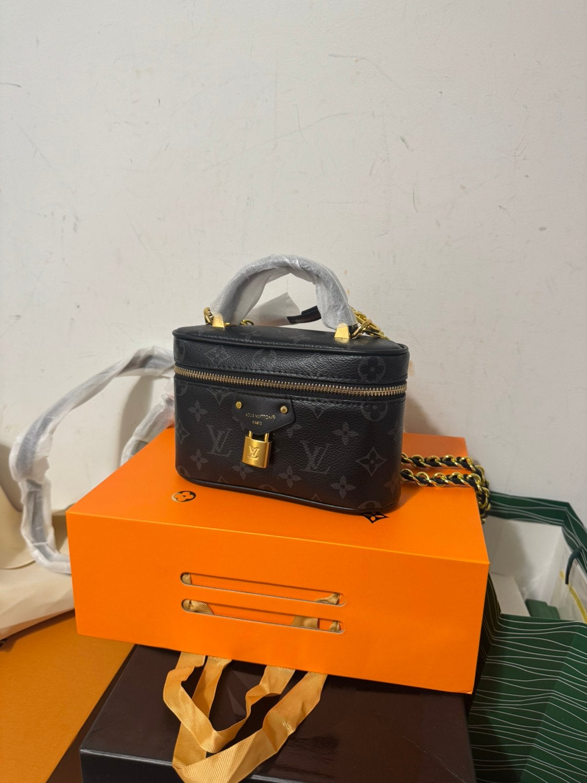 Louis Vuitton Vanity Chain Pouch, Ophalen of Verzenden, Nieuw
