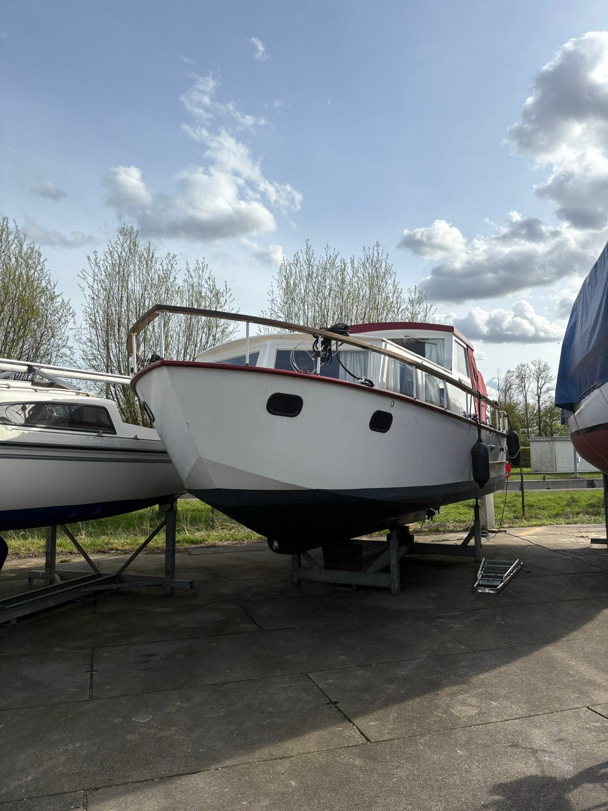 Klassieke Motorboot - Perfect voor vaarliefhebbers, Watersport en Boten, 10 m, Gebruikt, Binnenboordmotor, Kruiser
