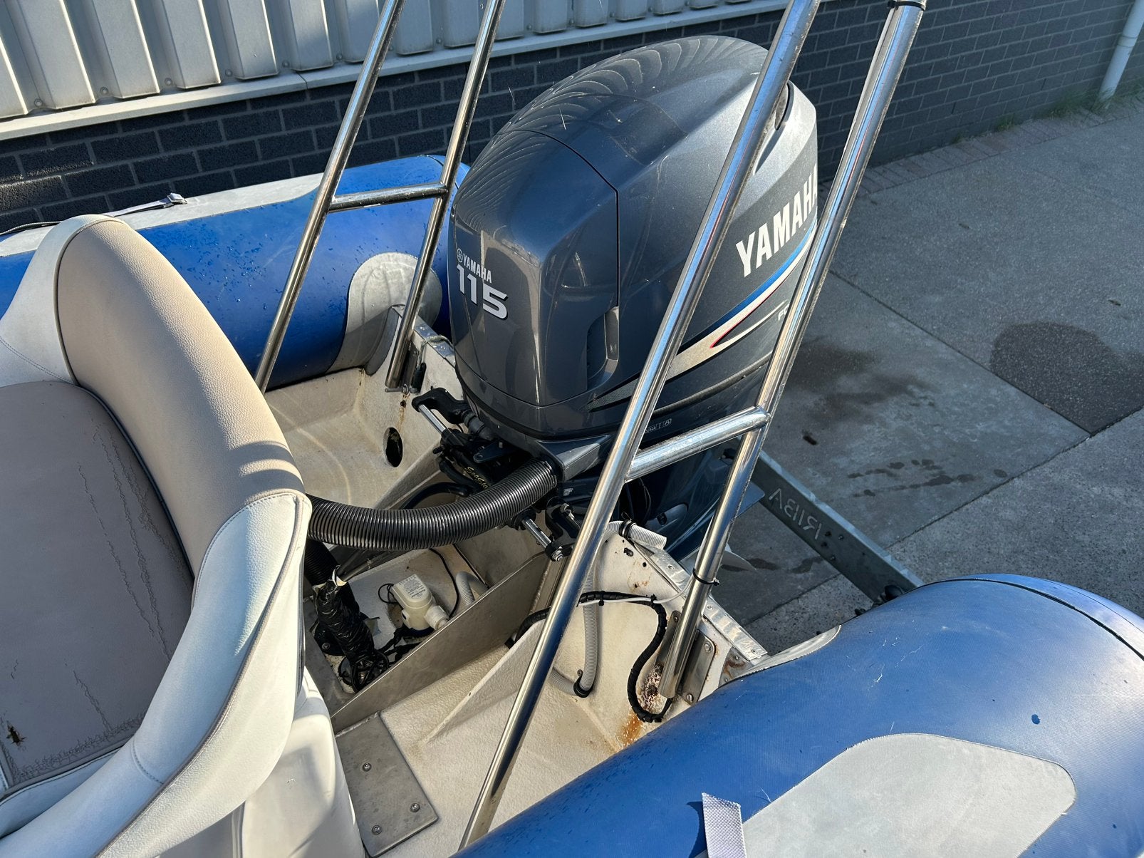 Foto 6 van Tekoop: avon 620 rib met 115 pk yamaha en trailer