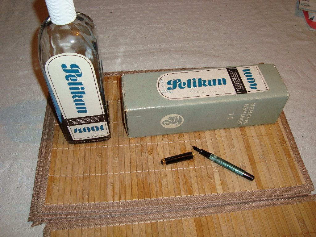 Schrijfwaren Vulpen en inkt Pelikan, Ophalen