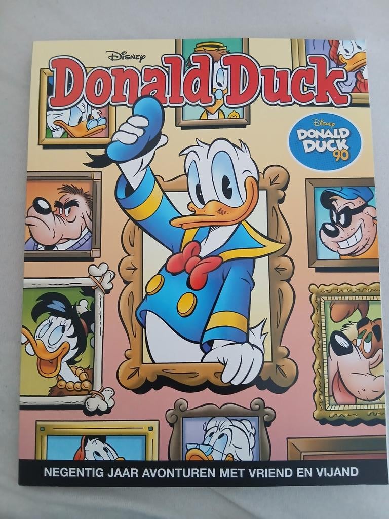Donald Duck Jubileum Editie - 90 Jaar Avonturen, Boeken, Donald Duck / Disney, Eén stripboek, Ophalen of Verzenden, Zo goed als nieuw