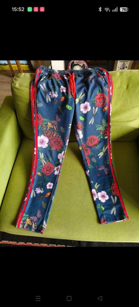 Adidas floral broek, Maat 38/40 (M), Overige kleuren, Adidas, Ophalen of Verzenden