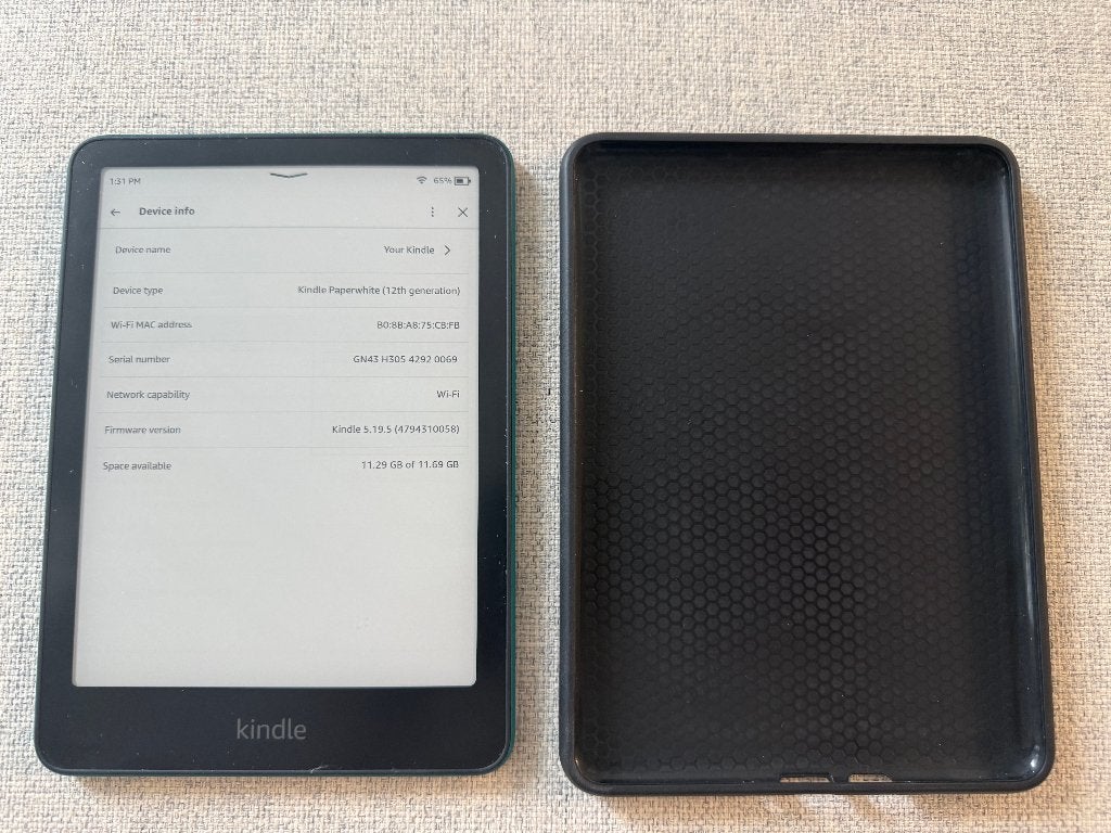 E-Reader Amazon Kindle Paperwhite 12.gen 16GB Green + Cover, Gebruikt, Amazon Kindle, Ophalen of Verzenden, 7 inch