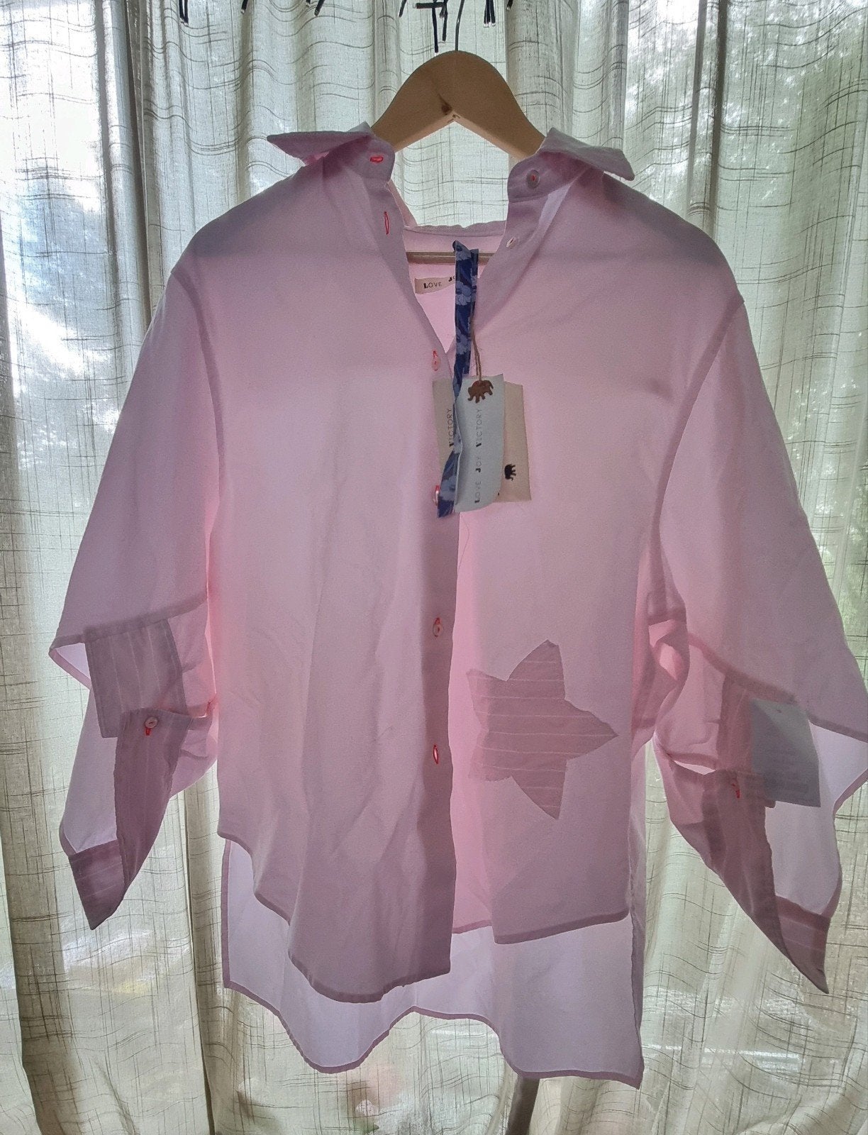 Roze blouse met ster  - brand Love Joy Victory, Kleding | Dames, Ophalen of Verzenden, Nieuw, Roze