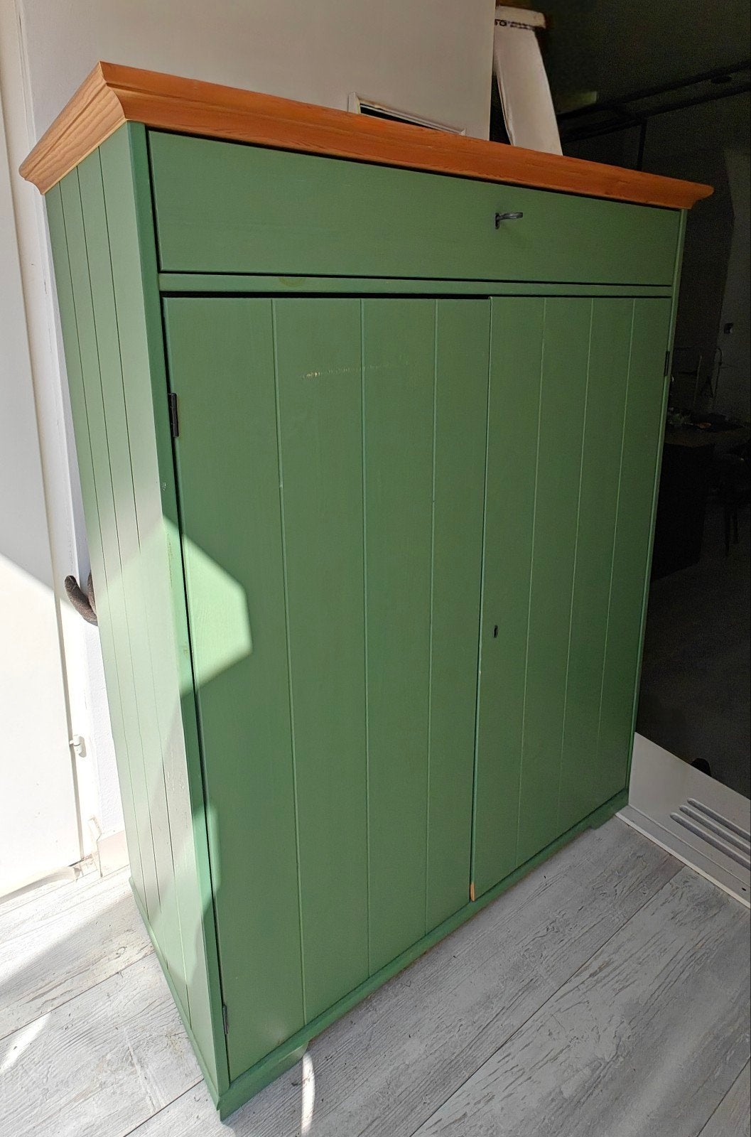 IKEA Hurdal kast - Groen met houten blad, Ophalen, 100 tot 150 cm, Grenenhout, 50 tot 100 cm