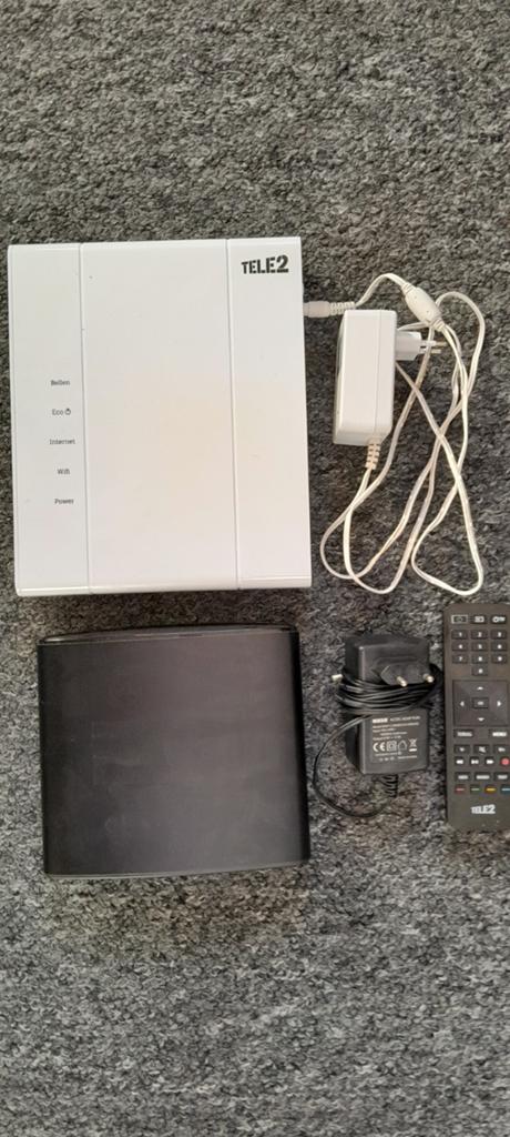 Tele 2 ~ modem en mediabox ~ los of als set, Ophalen of Verzenden
