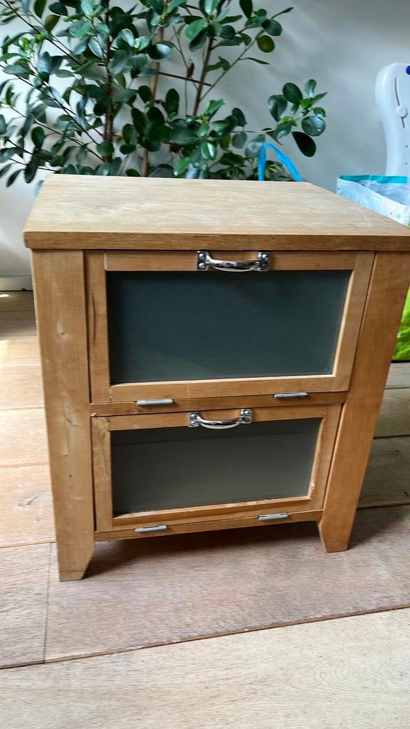 Klep nachtkastje, Huis en Inrichting, Ophalen, Gebruikt, Minder dan 45 cm, Minder dan 55 cm