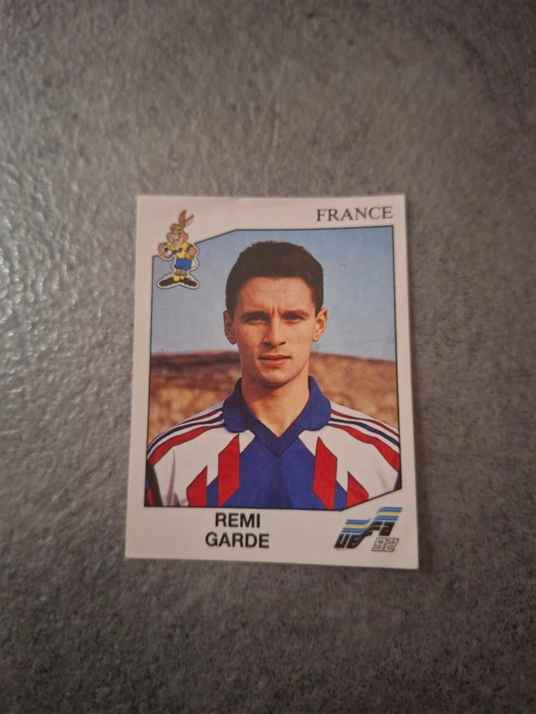 Panini sticker Euro 92 Sweden. Speler Remi Garde Frankrijk., Verzenden, Zo goed als nieuw, Sticker