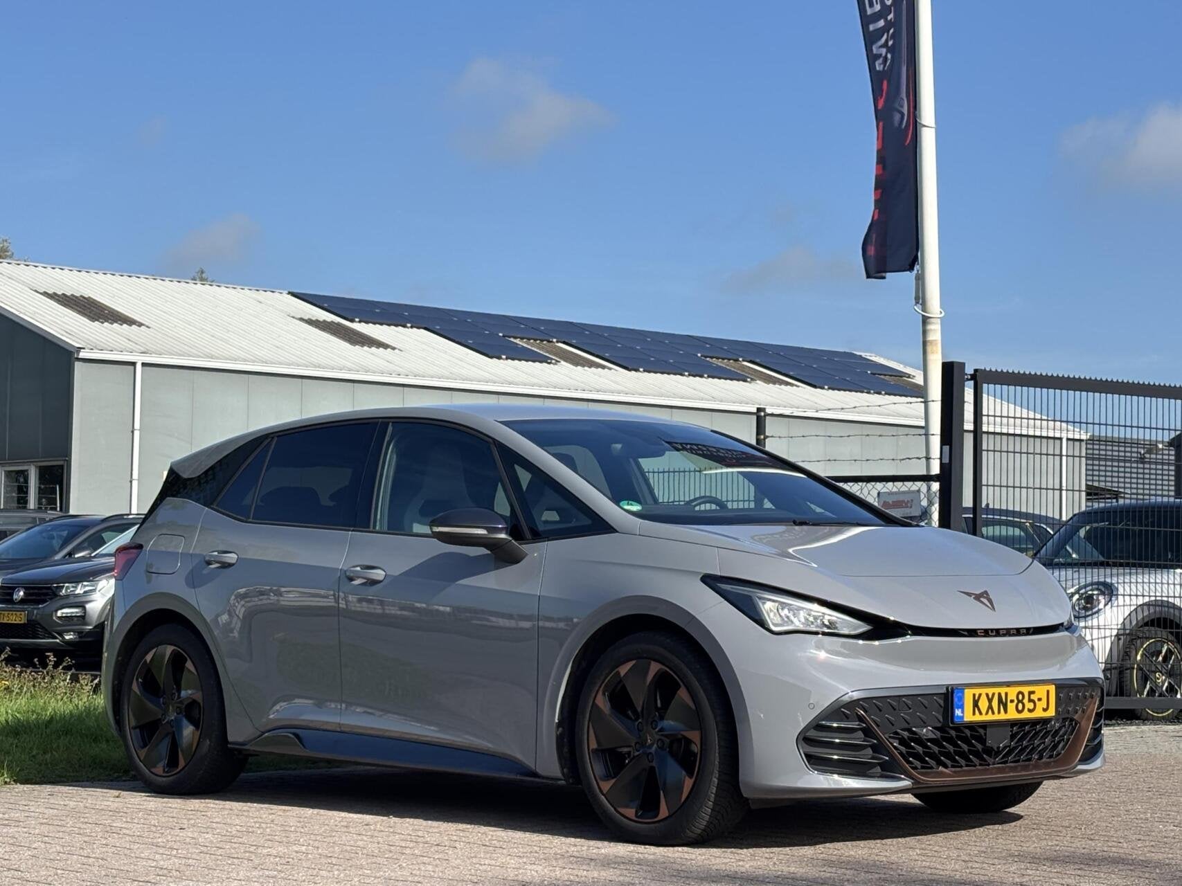 CUPRA Born adrenaline 62 kWh 204 pk acc stuur vw camera SOH, Auto's, Automaat, Gebruikt, 1728 kg, 204 pk