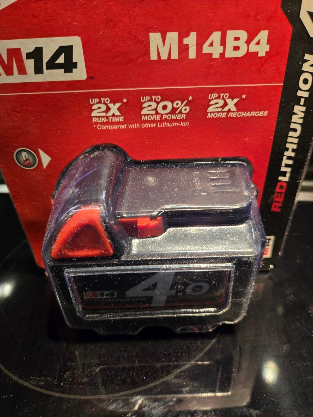 Milwaukee M14B4 REDLITHIUM-ION 4.0 Ah Accu, Ophalen of Verzenden, Nieuw, Minder dan 400 watt, Overige typen