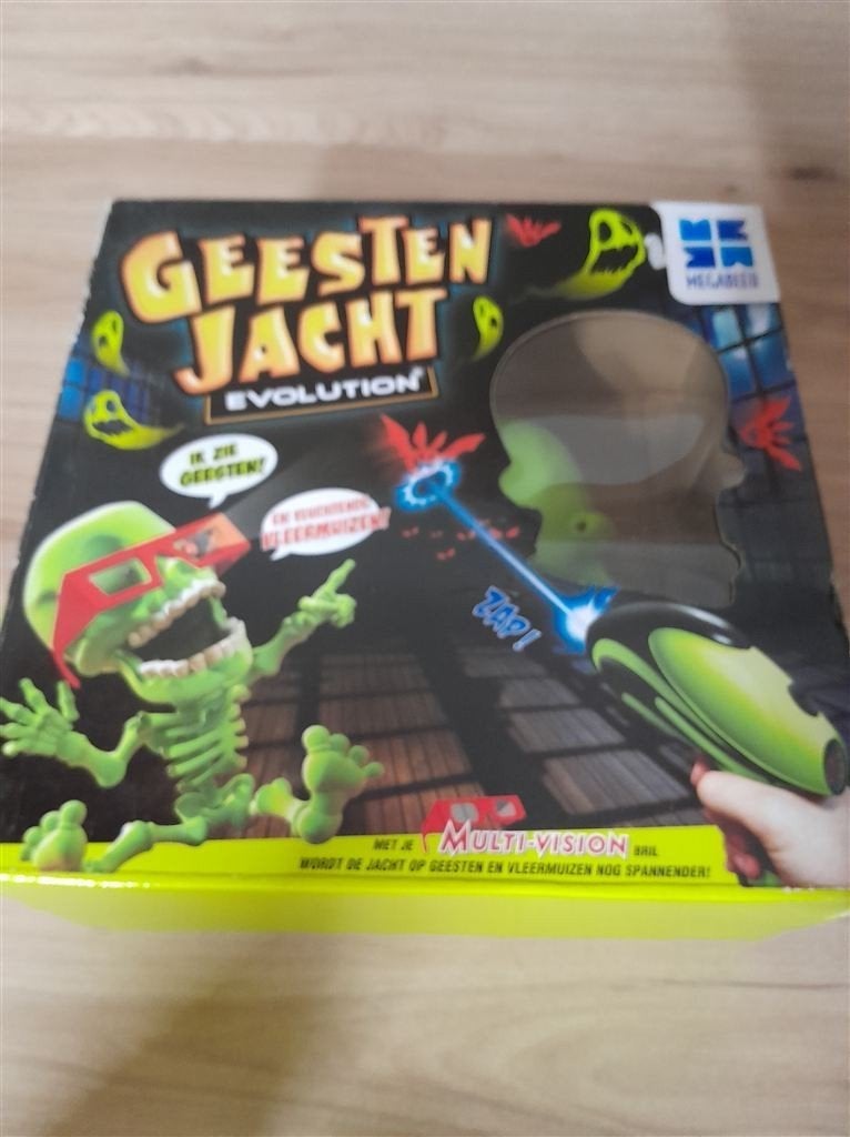 Geestenjacht evolution - s4631, Hobby en Vrije tijd, Gezelschapsspellen | Bordspellen, Verzenden, Zo goed als nieuw