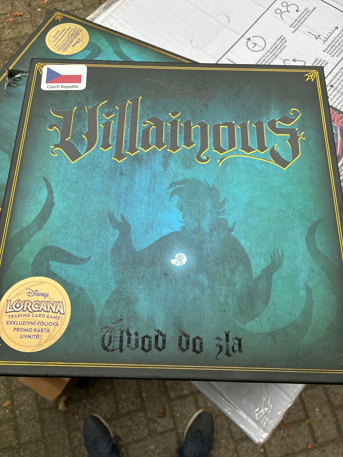 Disney Villainous: Introductie tot het Kwaad (Tsjechisch), Ophalen of Verzenden, Nieuw, Overige typen, Foil