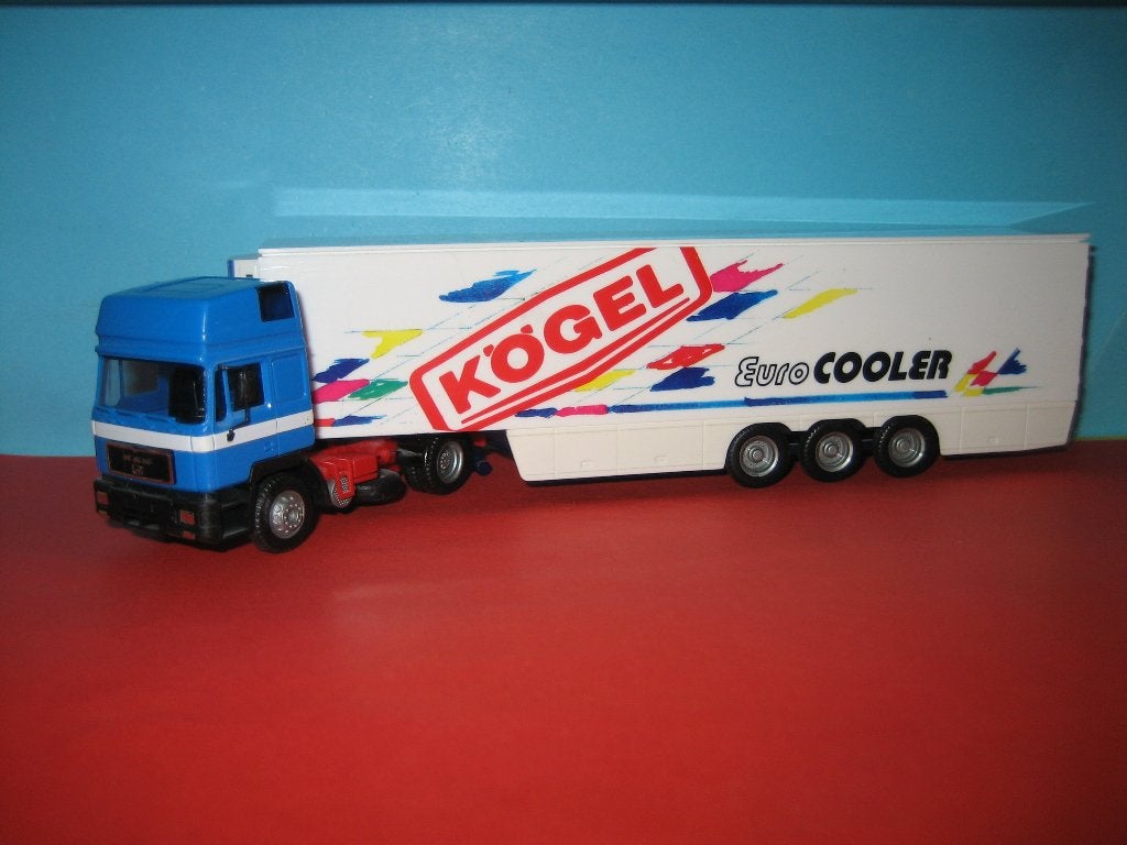 Kogel  Euro-Cooler  MAN met oplegger  Herpa, Hobby en Vrije tijd, Modelauto's | 1:87, Ophalen of Verzenden, Zo goed als nieuw