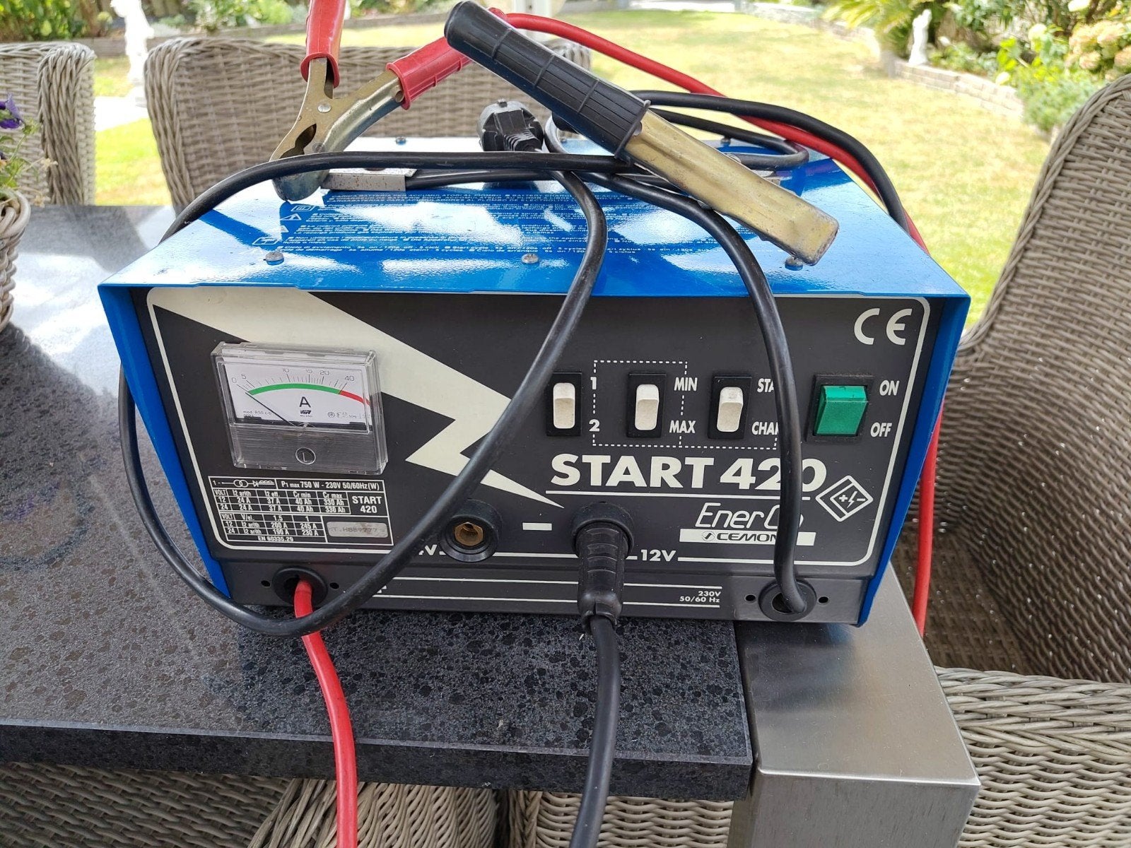 Acculader Start 420 EnerCem - 12V, Ophalen, Gebruikt