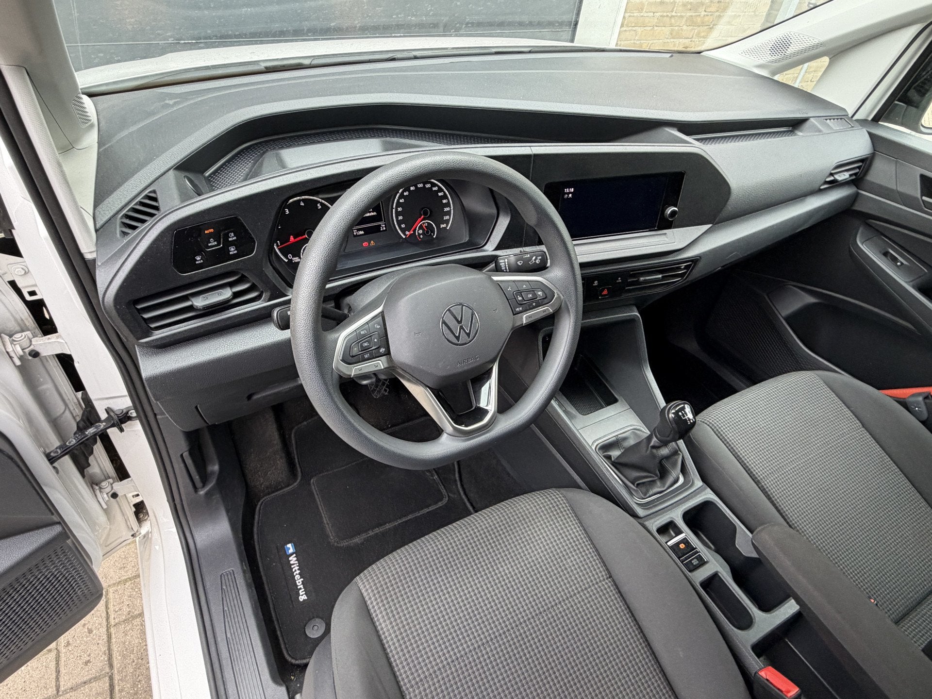 Volkswagen Caddy Cargo 1.5 TSI EURO 6 Comfort CarPlay/Cruise, Voorwielaandrijving, Stof, 4 cilinders, Volkswagen