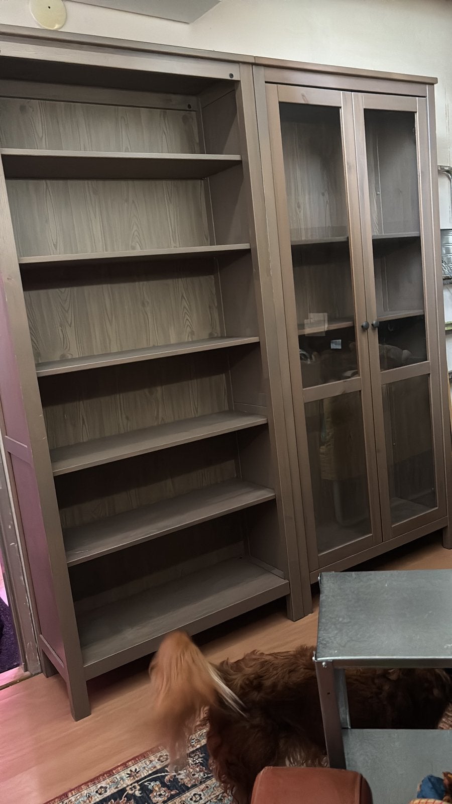 Opzoek naar Hemnes ikea boekenkast met deze kleur, Huis en Inrichting, Ophalen, 50 tot 100 cm, Zo goed als nieuw, 150 tot 200 cm
