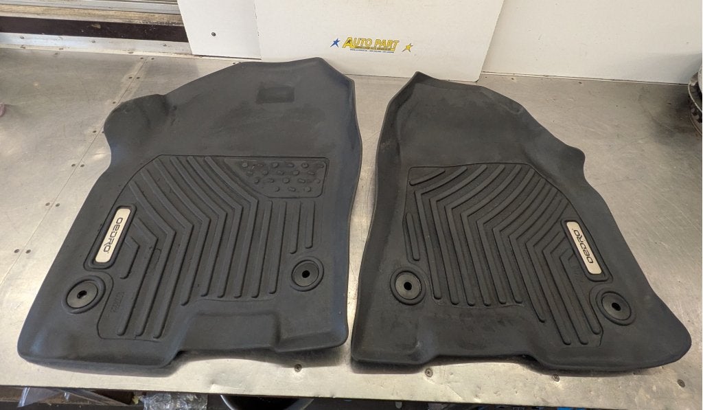 Dodge Ram DT Crew Cab mat set 2019-2024, Gebruikt, Amerikaanse onderdelen, Ophalen of Verzenden, Service@oedro.com