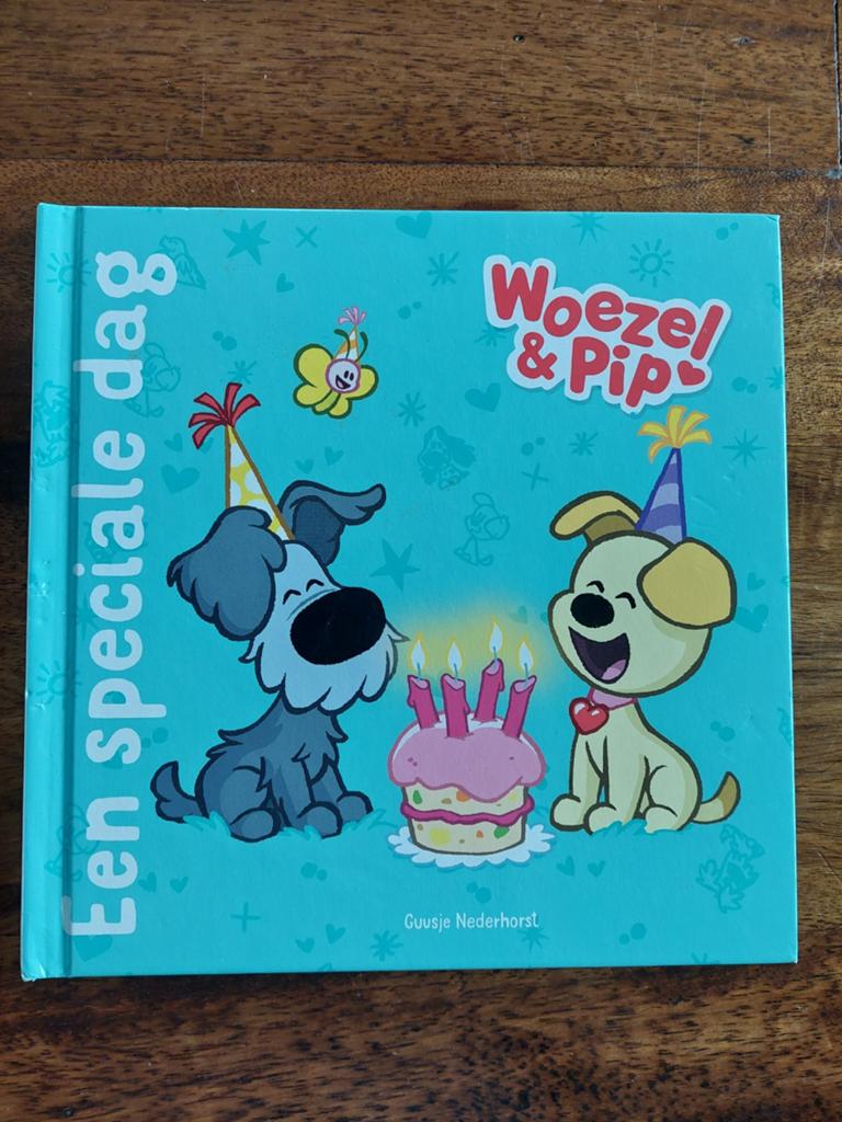 Woezel en Pip boekje "Een speciale dag", Ophalen of Verzenden, Zo goed als nieuw, Guusje Nederhorst, 2 tot 3 jaar