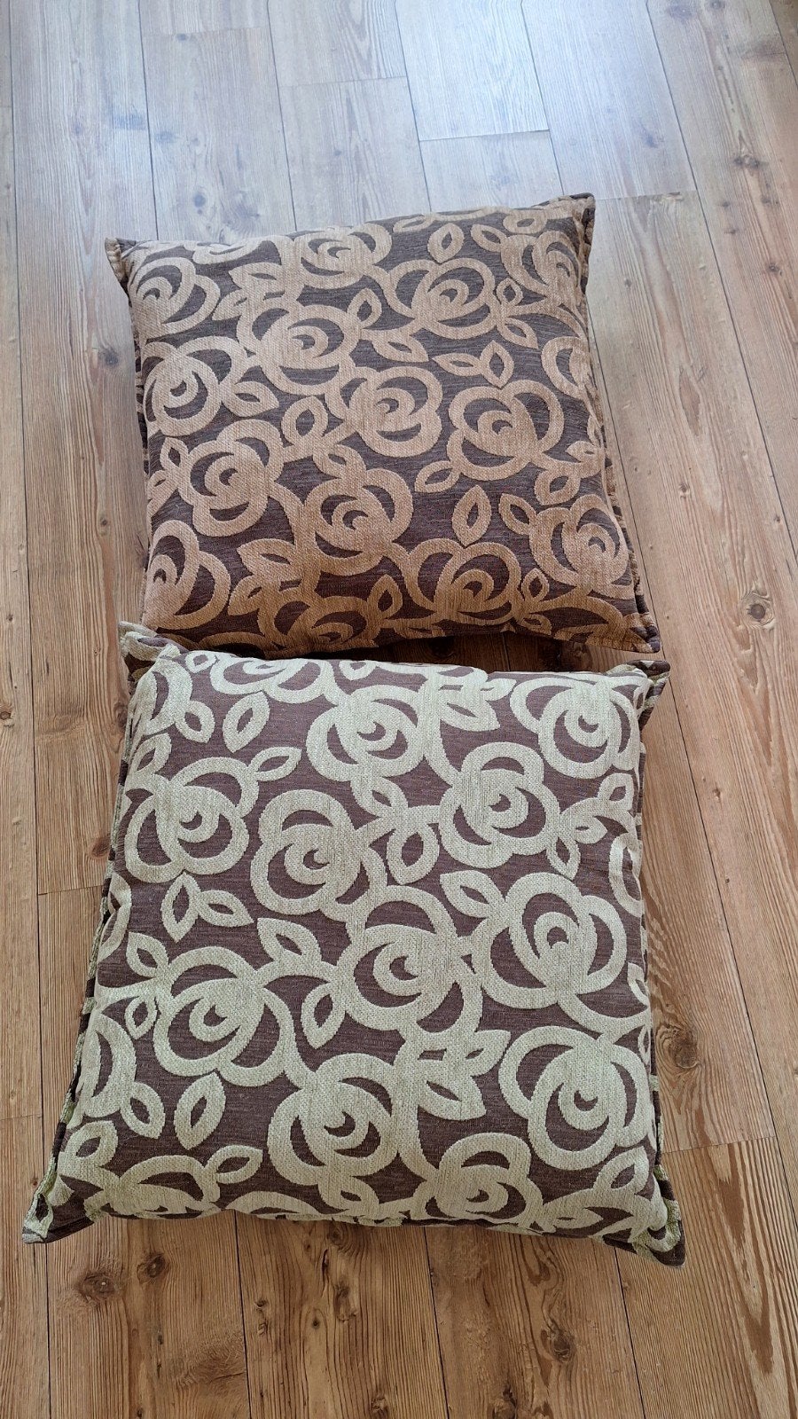 2x een Sier- of zitkussen 60x60 cm met patroon, Ophalen, Vierkant