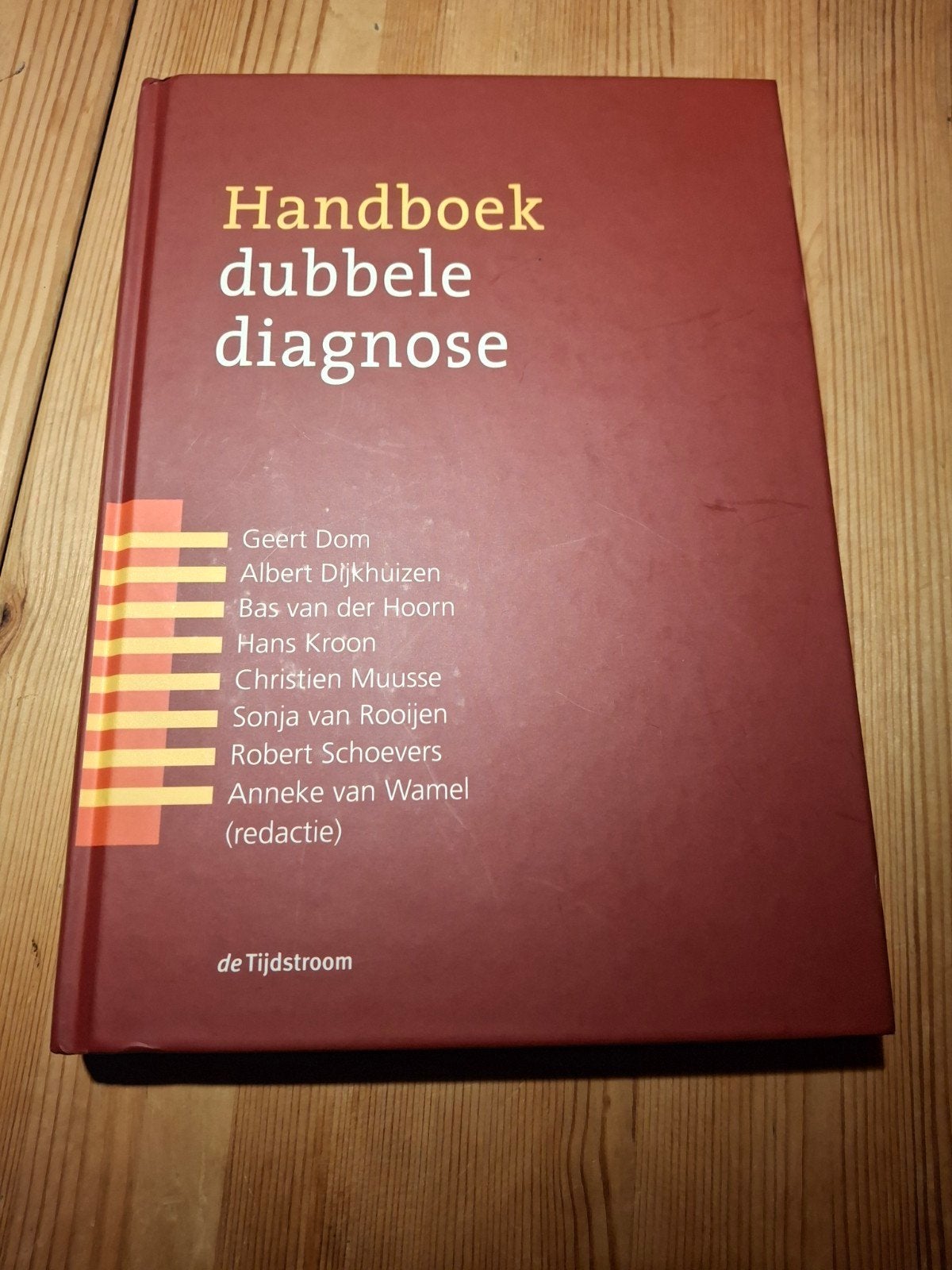 Handboek dubbele diagnose, Ophalen of Verzenden, Zo goed als nieuw
