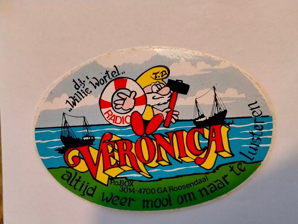 Radio Veronica d.j. Willie Wortel vintage Radio sticker logo, Verzenden, Gebruikt, Overige typen