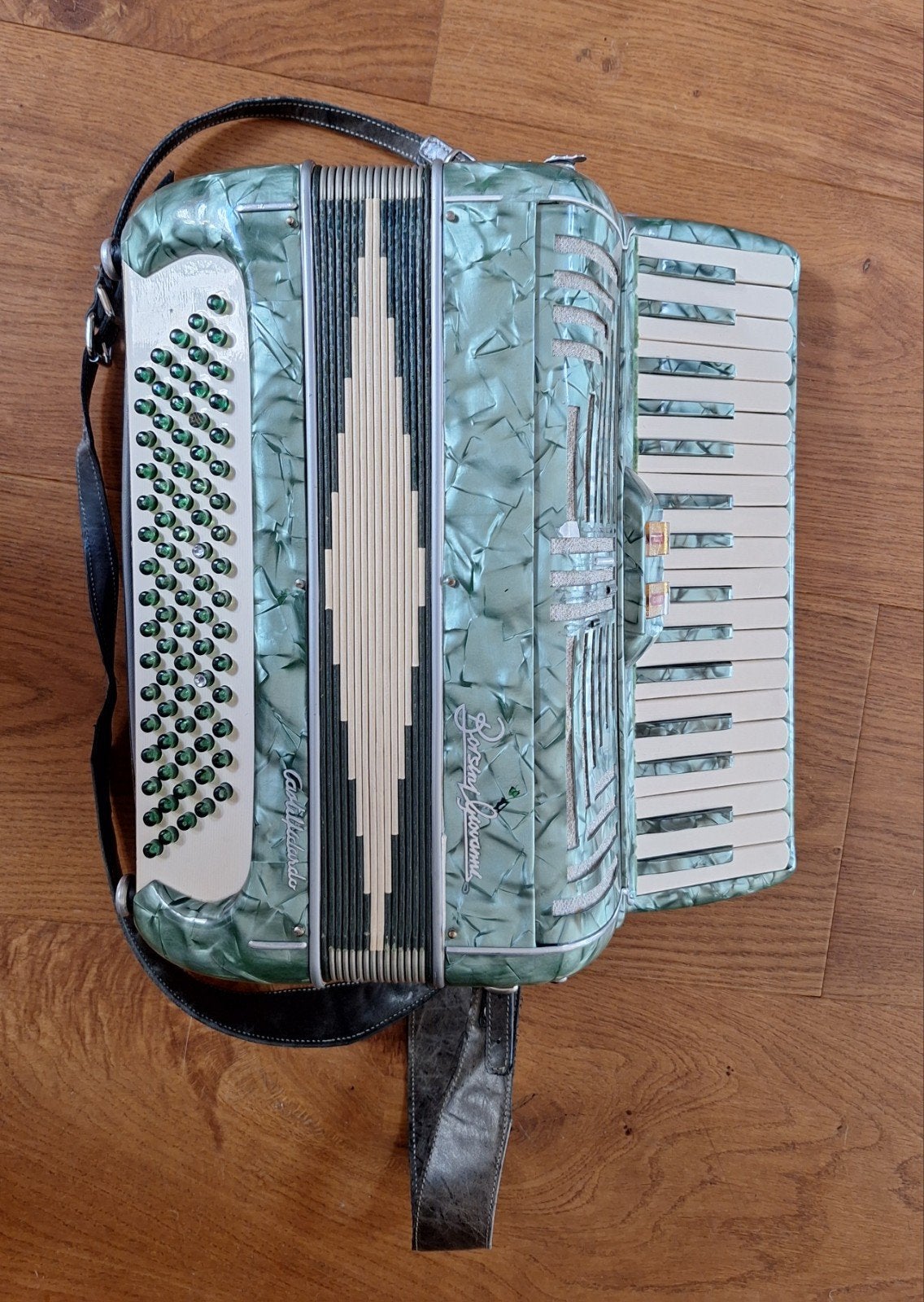 Borsini Giovanni 80 bassen 2 registers, Overige merken, Gebruikt, Met riemen, 80-bas