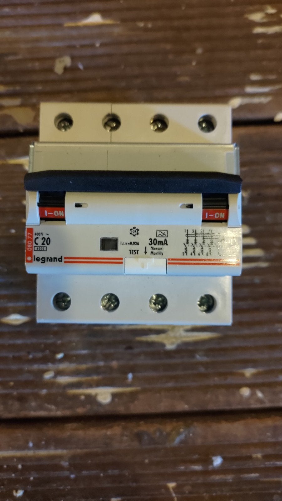 Legrand Aardlekschakelaar 4P 20A 30mA, Ophalen of Verzenden, Gebruikt, Aardlekschakelaar