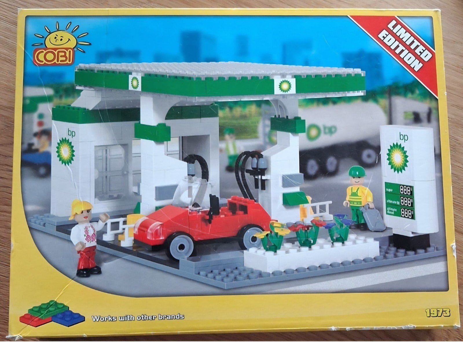 Cobi BP Tankstation met auto en accessoires, Ophalen of Verzenden, Gebruikt, Overige merken