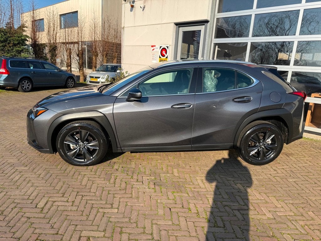 Lexus UX 250h Urban Line | All-in prijs, Auto's, Lexus, Gebruikt, Zwart, Alcantara, Bedrijf