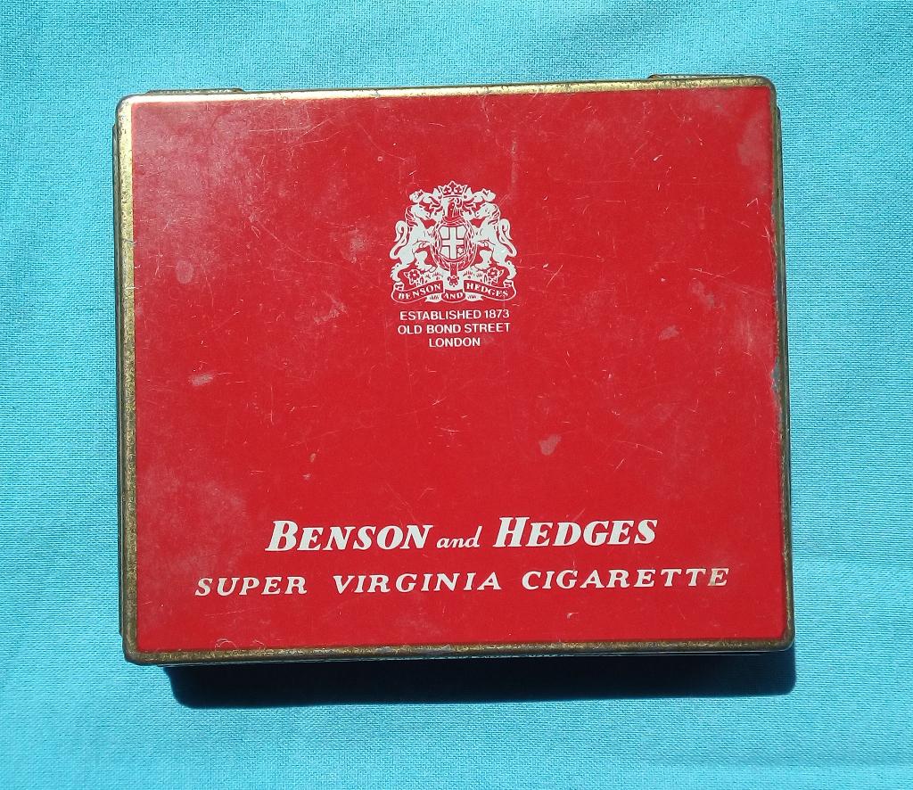 BRITS SIGARETTEN BLIKJE BENSON AND HEDGES SUPER VIRGINIA, Verzamelen, Blikken, Verzenden, Gebruikt, Overige