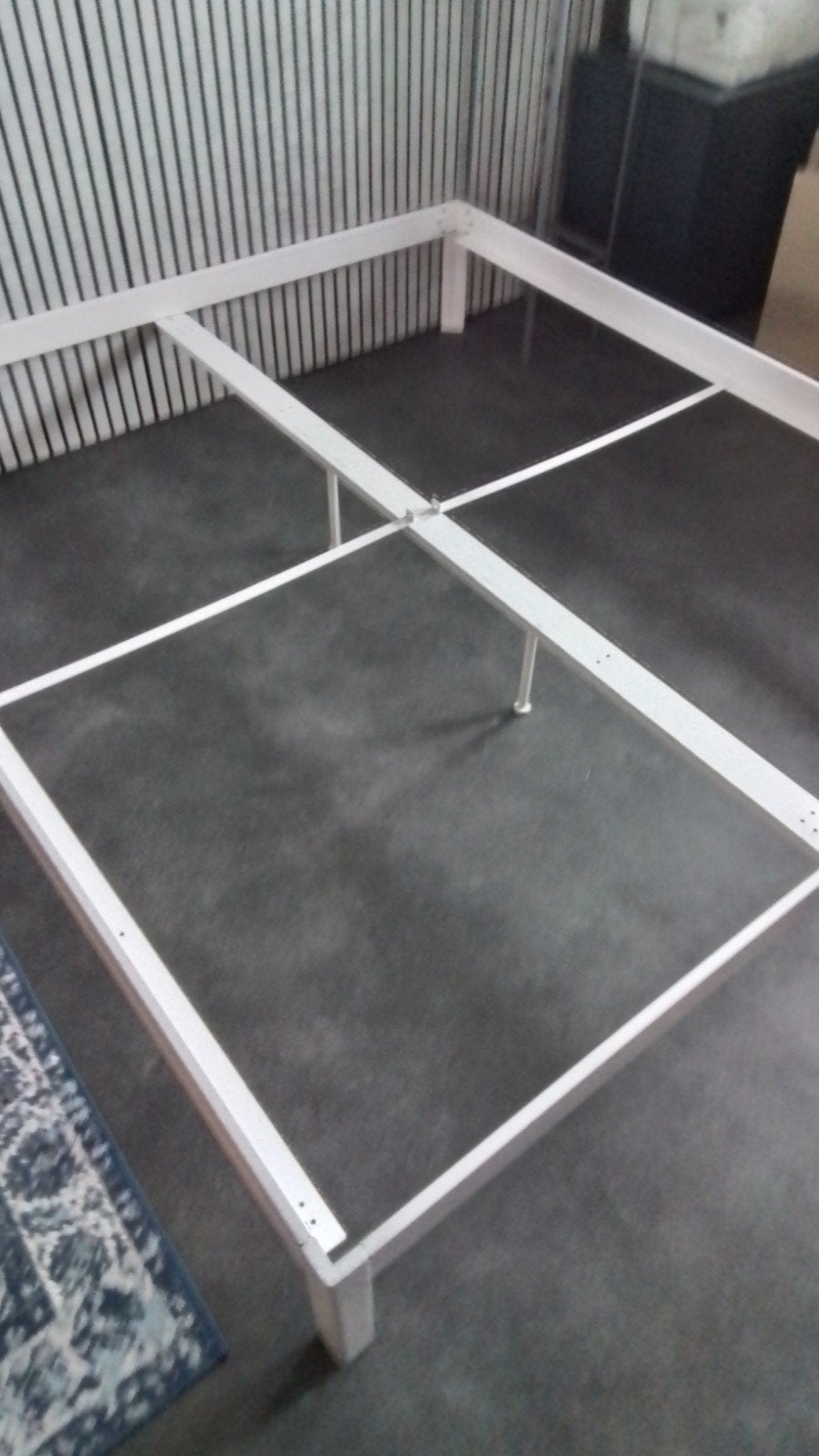 Wit metalen bedframe Jysk 180x200 cm, Ophalen, Gebruikt, Wit, Tweepersoons