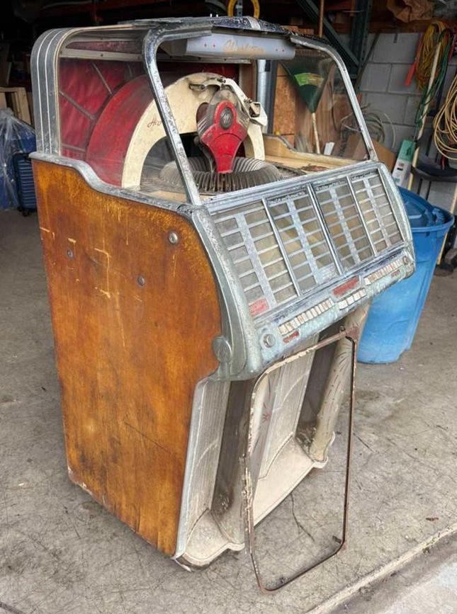 JUKEBOX: WURLITZER model 1800 jukebox., Verzamelen, Automaten | Jukeboxen, Ophalen, Gebruikt, 1950 tot 1960, USA