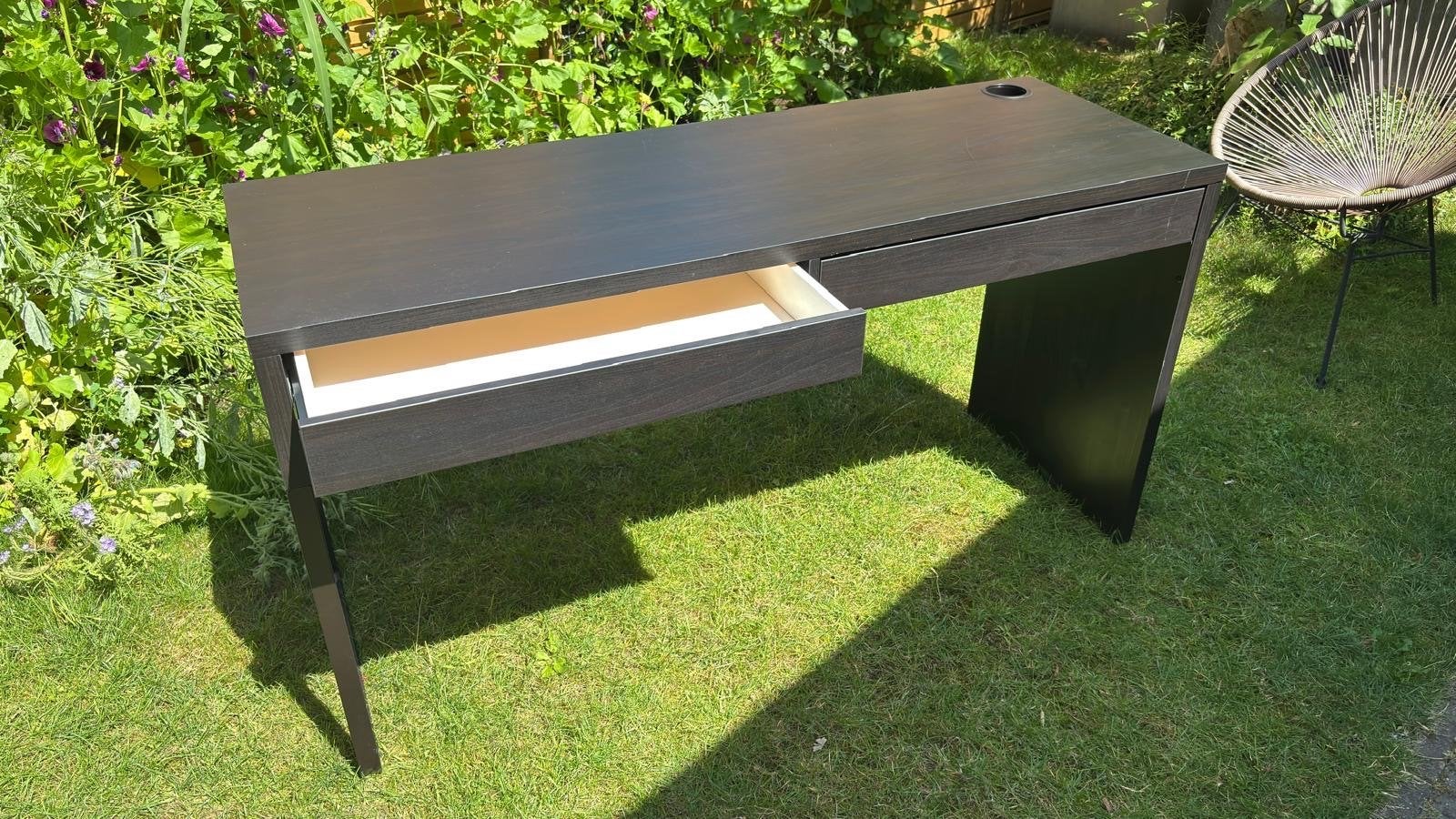 IKEA Micke bureau - Donkerbruin/Zwart, Ophalen, Zwart, Gebruikt, Met lades