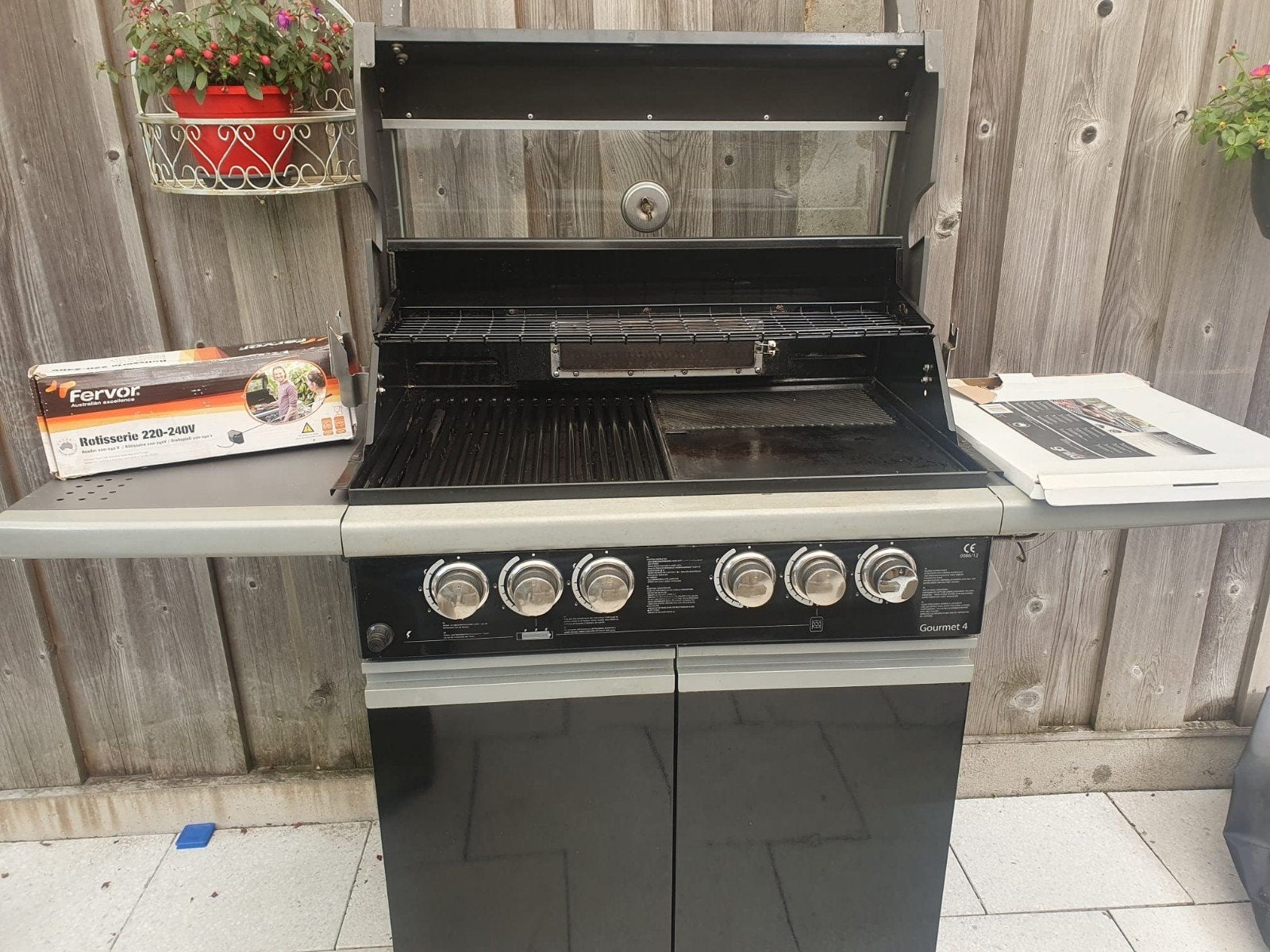Te koop zgoh Buitenkeuken Luxe uitvoering merk Grilld, Ophalen
