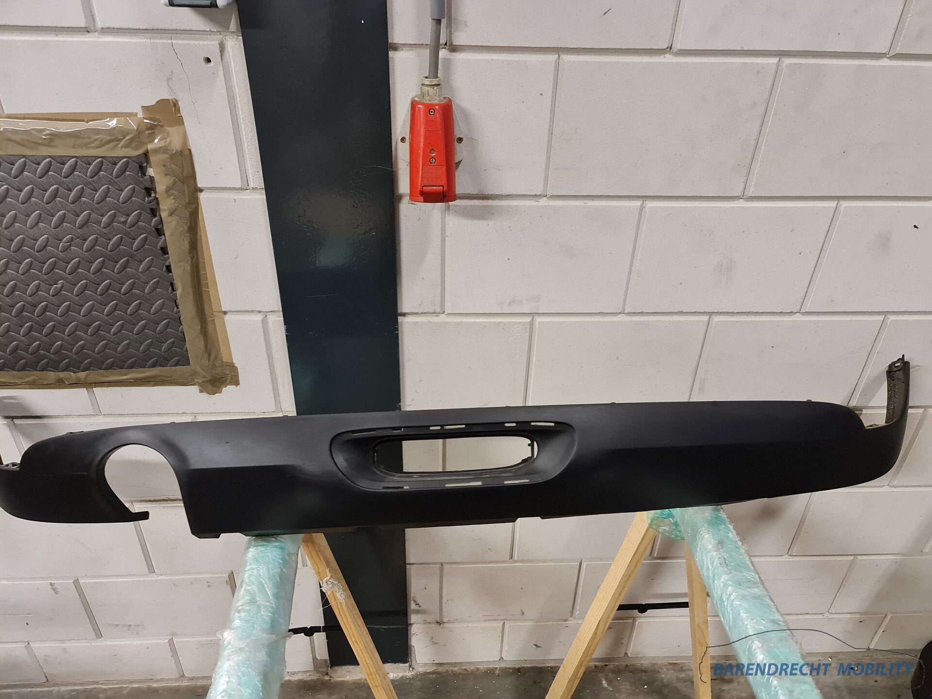 Diffuser achterbumper Mini Cooper F56 7302548 zwart originee, Gebruikt, Ophalen of Verzenden, Customer.service@mini.co.uk, Mini