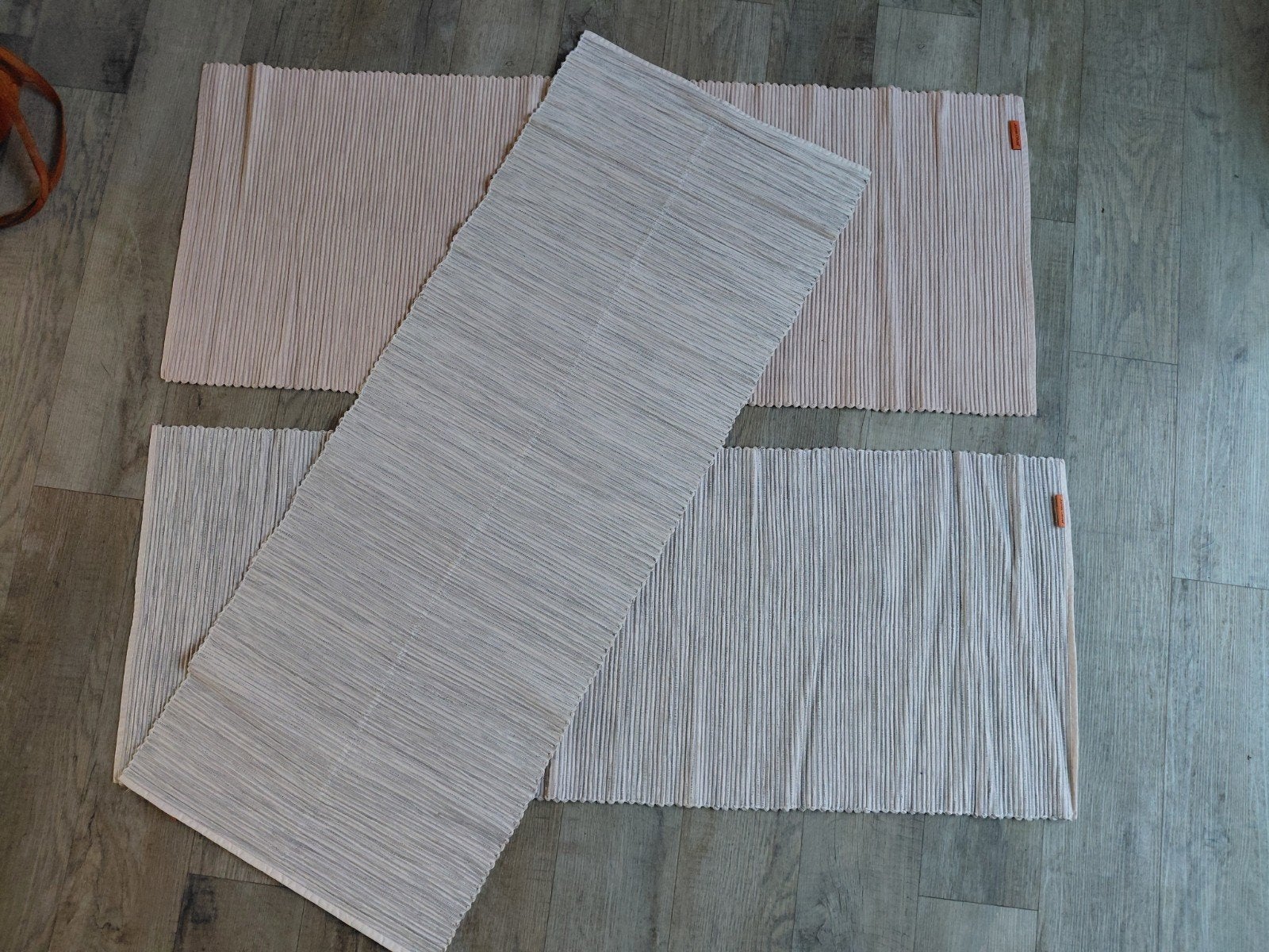 3 mooie tafelkleedjes of loper. Merk: Jamie Oliver, Overige kleuren, Overige merken, Tafelkleed of Tafelzeil, Ophalen of Verzenden