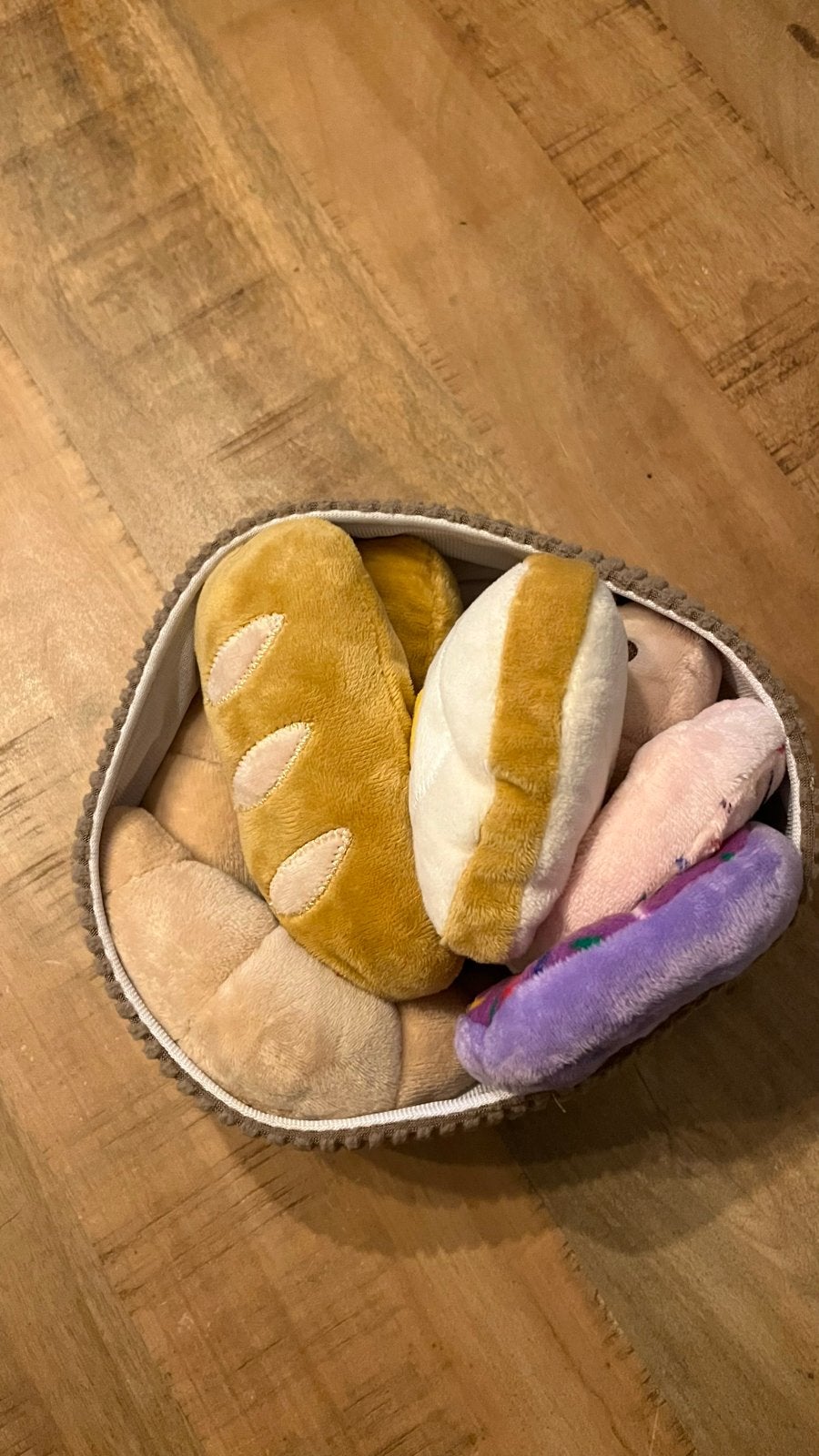 Pluche fruit/brood, Ophalen
