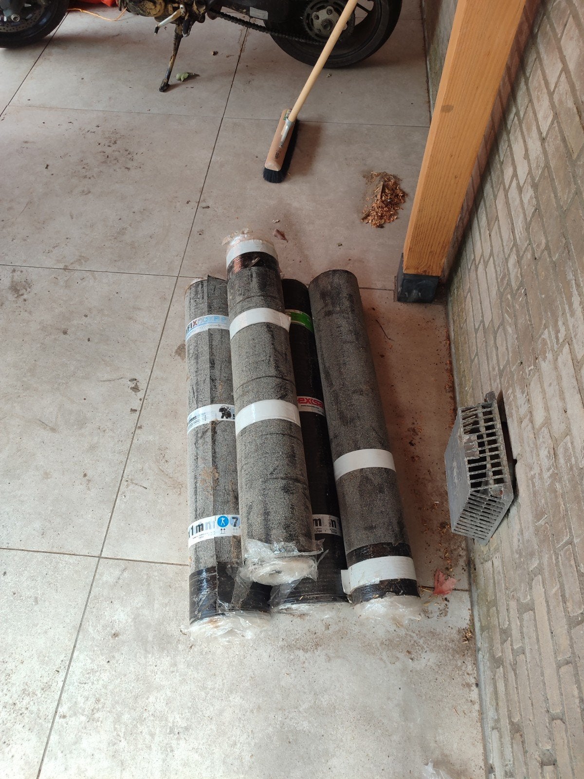 Dakleer rollen - Nieuw, 7*1m 4 stuks, Ophalen, Overige materialen, Zwart, Nieuw