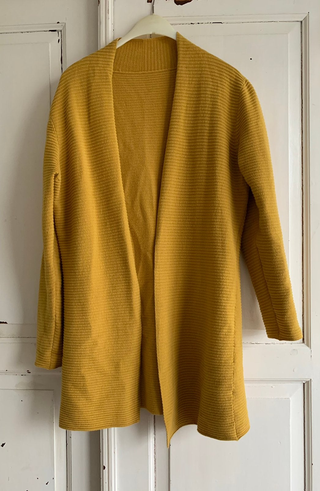 Mosterdgeel vest, M, Miss Fashion, Kleding | Dames, Ophalen of Verzenden, Zo goed als nieuw, Maat 38/40 (M), Geel