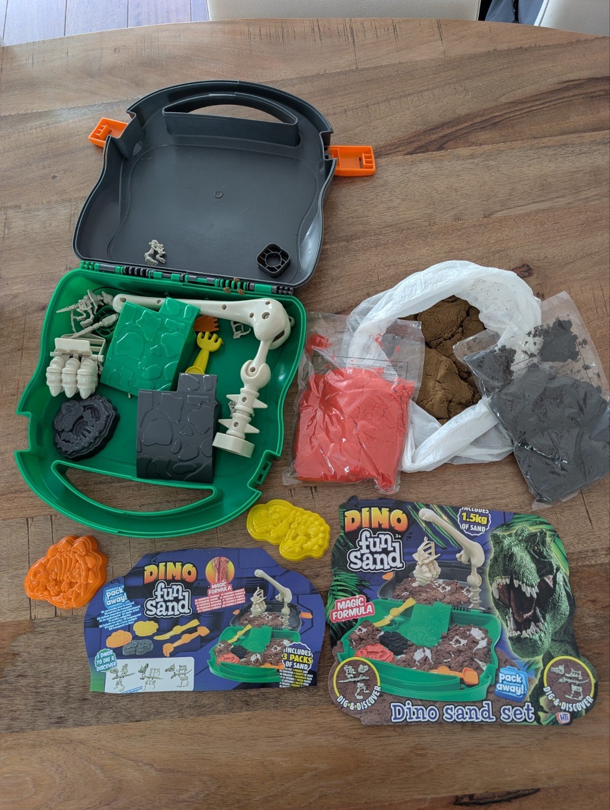 Dino fun sand inclusief koffer!, Ophalen of Verzenden, Zo goed als nieuw, Jongen of Meisje