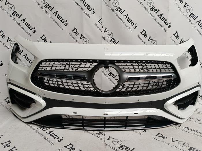 Voorbumper van een Mercedes GLA (9149), Gebruikt, -, Ophalen of Verzenden, Bumper