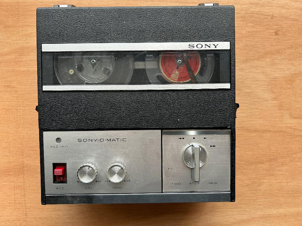 Sony-o-matic tape recorder, Audio, Tv en Foto, Bandrecorders, Ophalen of Verzenden, Bandrecorder, Met stofkap