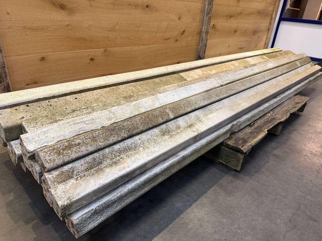Gebruikte beton palen lengte circa 300cm, Tuin en Terras, Ophalen of Verzenden, Gebruikt, 250 cm of meer, Palen